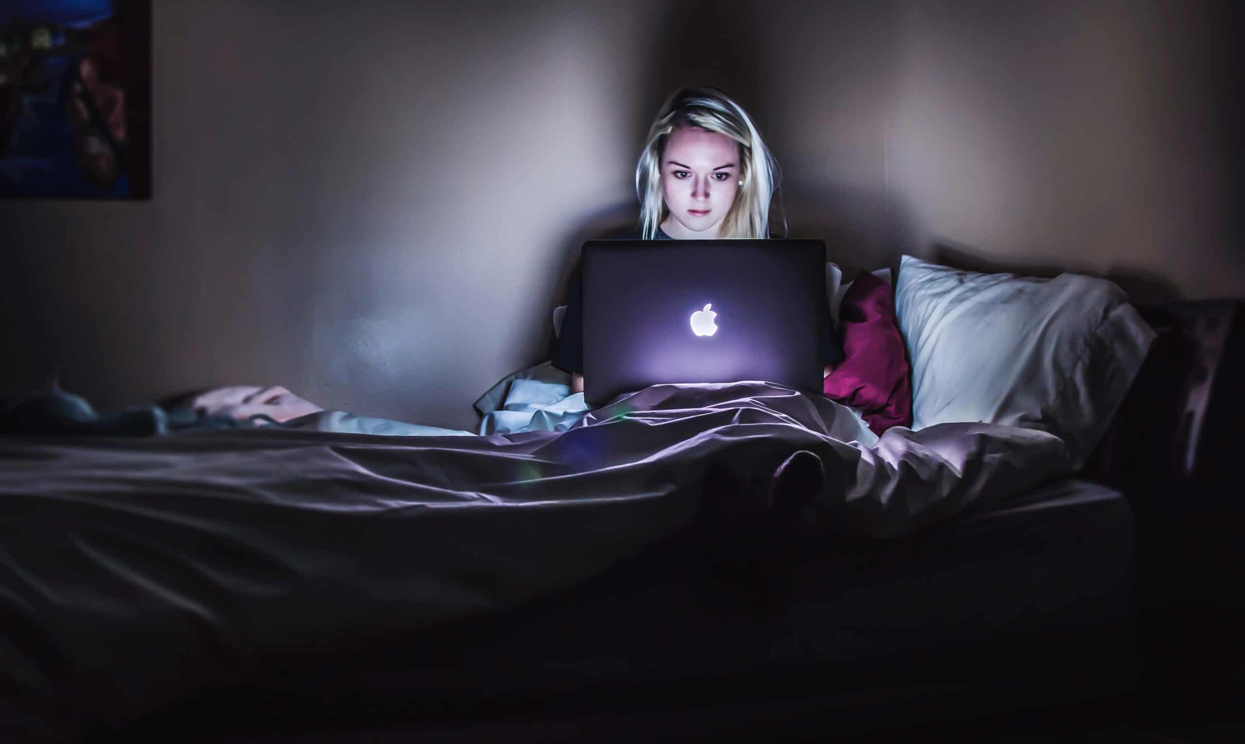 wifiweb-internet-service-provider-articolo-blog-come-proteggere-i-bambini-con-il-filtraggio-ei-contenuti-scaled
